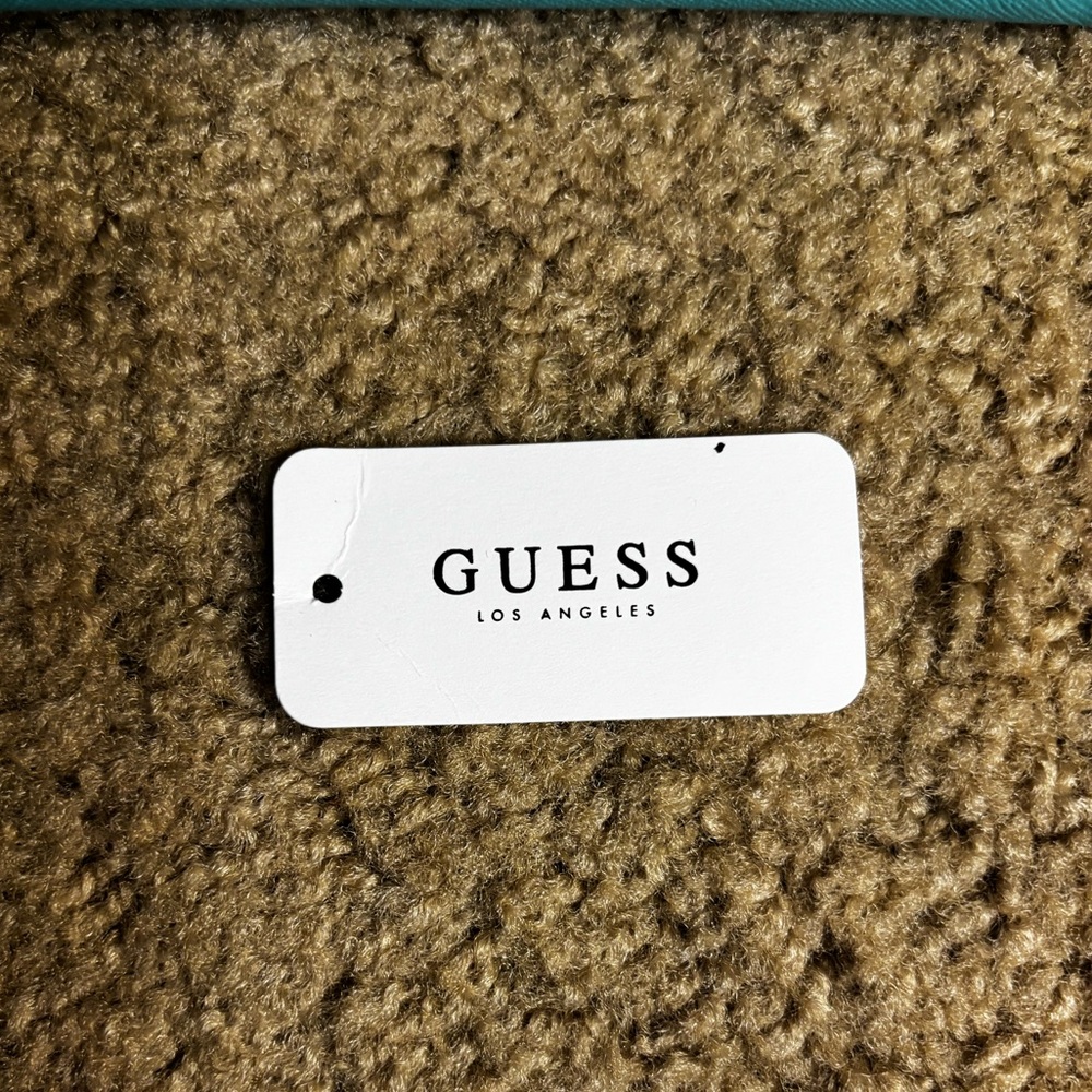 Guess White and Tan Wallet - Picture 9 of 10